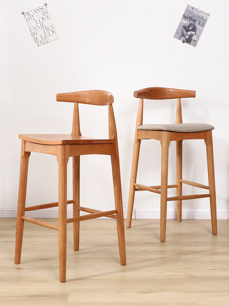 Hans Wegner CH32 Bar Stool, Oak/ Rosewood, LinenDescription



Introducing the Hans Wegner CH32 Bar Stool, a perfect fusion of oak and rosewood, epitomizing the elegance of bar stools wooden craftsmanship. This oa