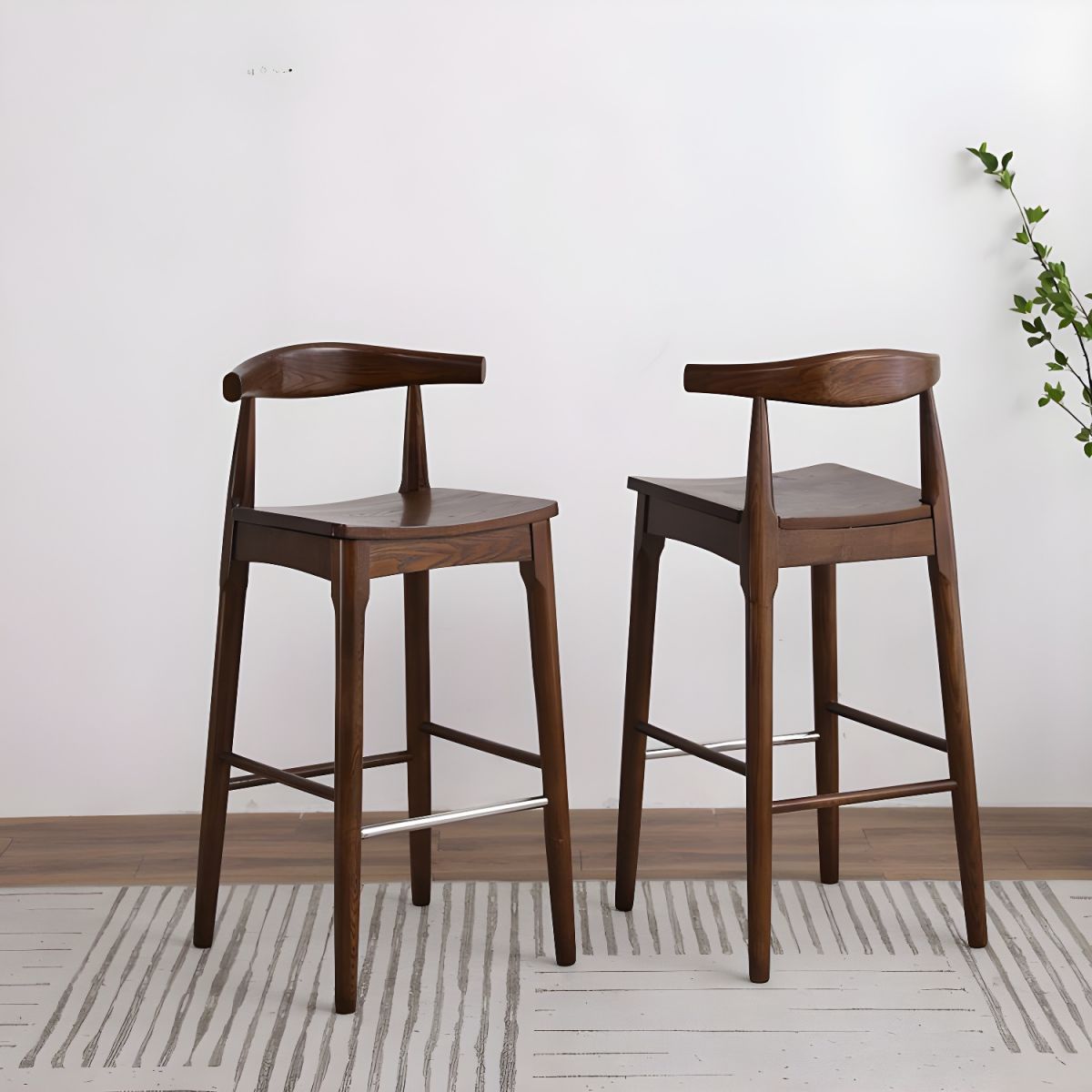 Hans Wegner CH32 Bar Stool, Oak/ Rosewood, LinenDescription



Introducing the Hans Wegner CH32 Bar Stool, a perfect fusion of oak and rosewood, epitomizing the elegance of bar stools wooden craftsmanship. This oa