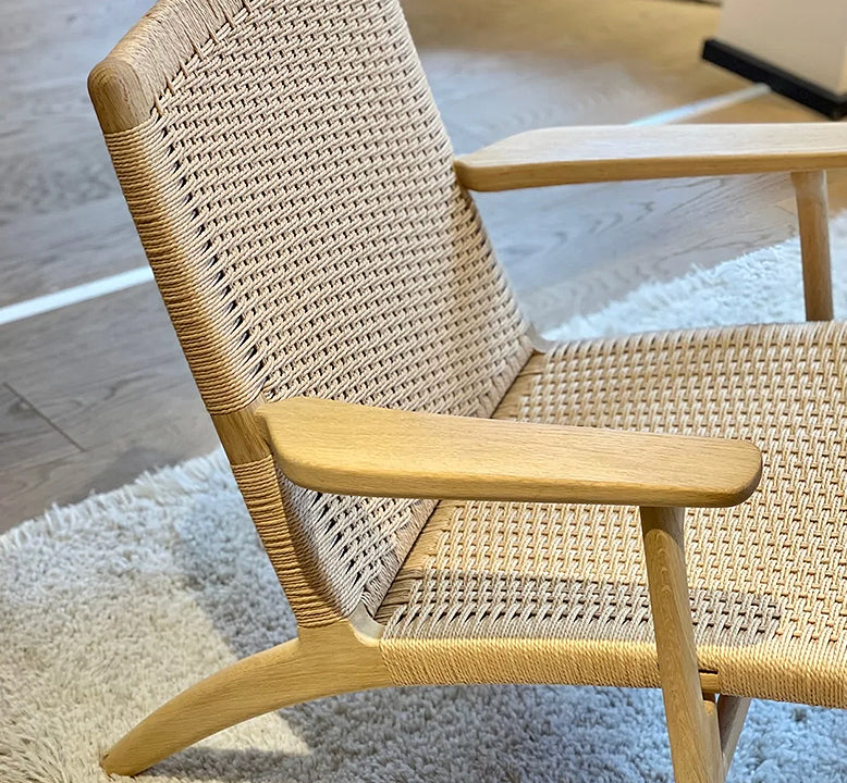 Carl Hansen & Son CH25 Lounge Chair