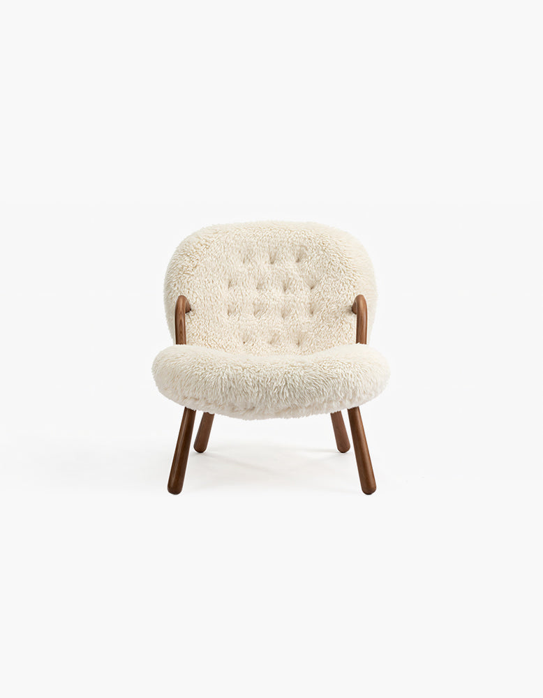 Gubi Clam Chair, White Long Hair Sherpa