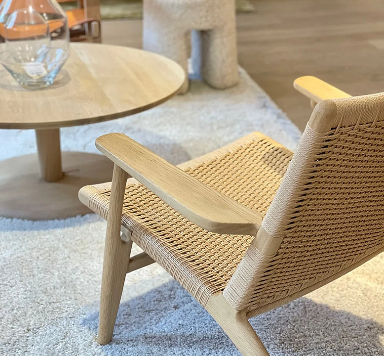 Carl Hansen & Son CH25 Lounge Chair