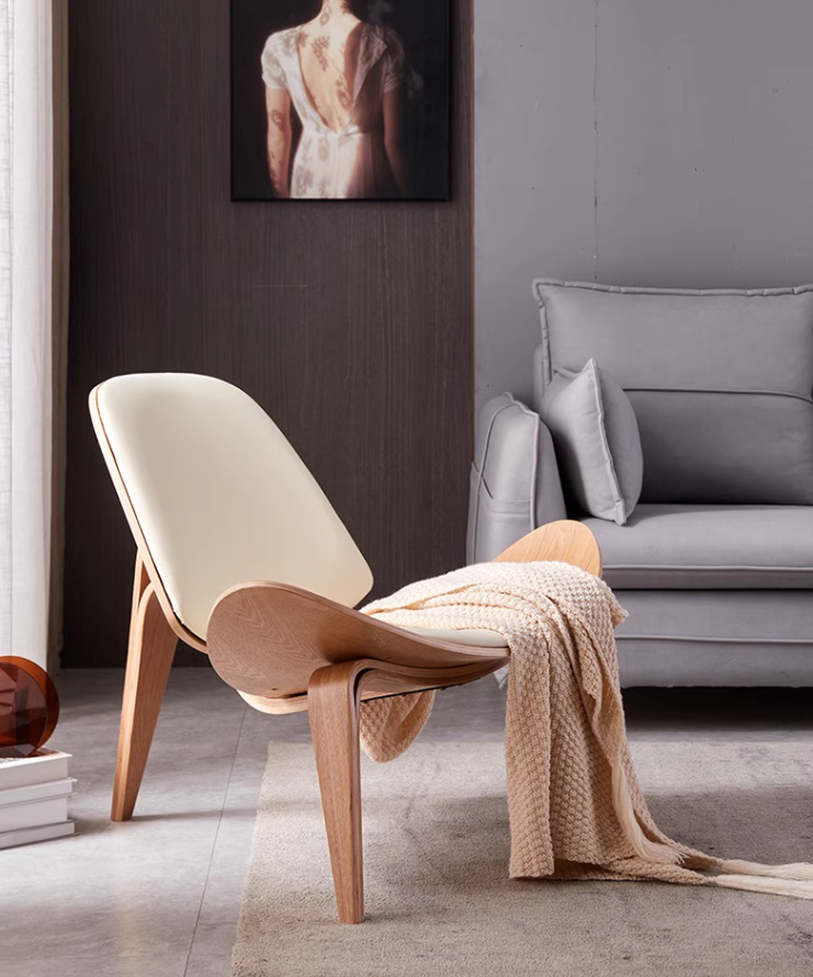 Hans Wegner CH07 Shell Chair, White & AshDescription



Introducing the Hans wegner armchair in White Ash, an iconic piece of mid-century modern design. This retro armchair seamlessly combines artistic flai