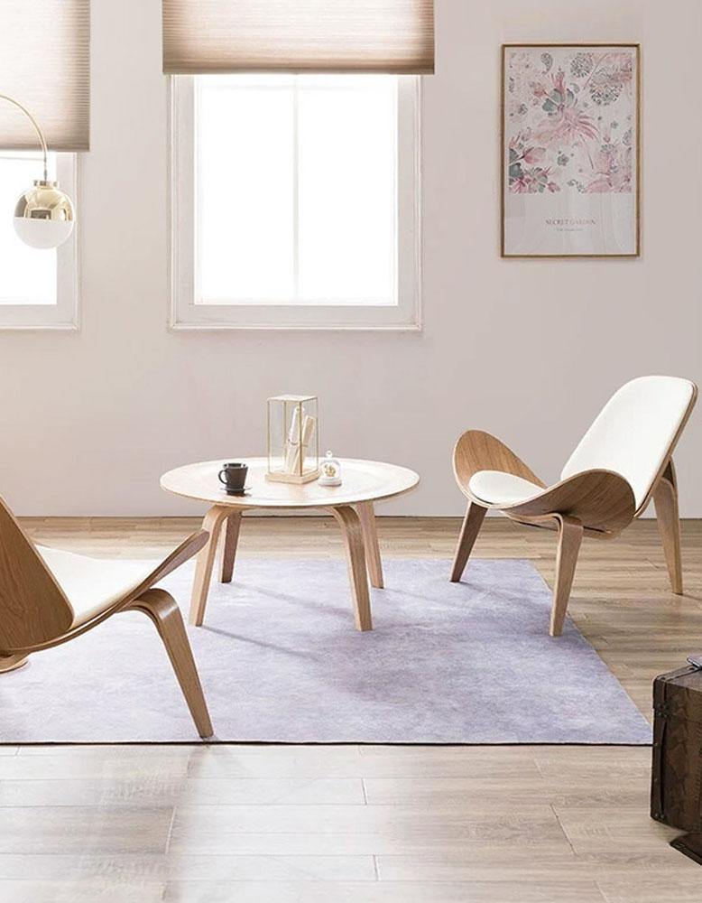 Hans Wegner CH07 Shell Chair, White & AshDescription



Introducing the Hans wegner armchair in White Ash, an iconic piece of mid-century modern design. This retro armchair seamlessly combines artistic flai